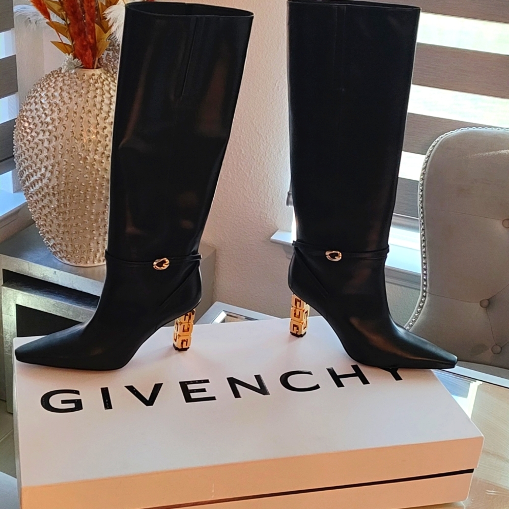 Givenchy G-Cube boots